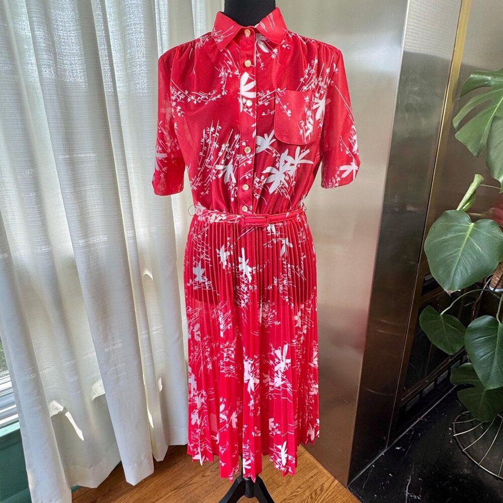 Vintage 80s dress, red, white floral leaves pattern, pleated skirt